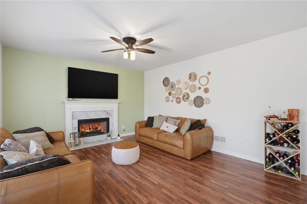 4 bedroom, 3 bathroom, 3,245 sq ft single family residence under contract at 3942 Birdie Drive, Douglasville, GA 30134 — photo 5