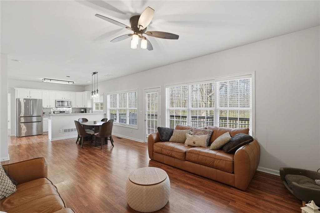 4 bedroom, 3 bathroom, 3,245 sq ft single family residence under contract at 3942 Birdie Drive, Douglasville, GA 30134 — photo 7