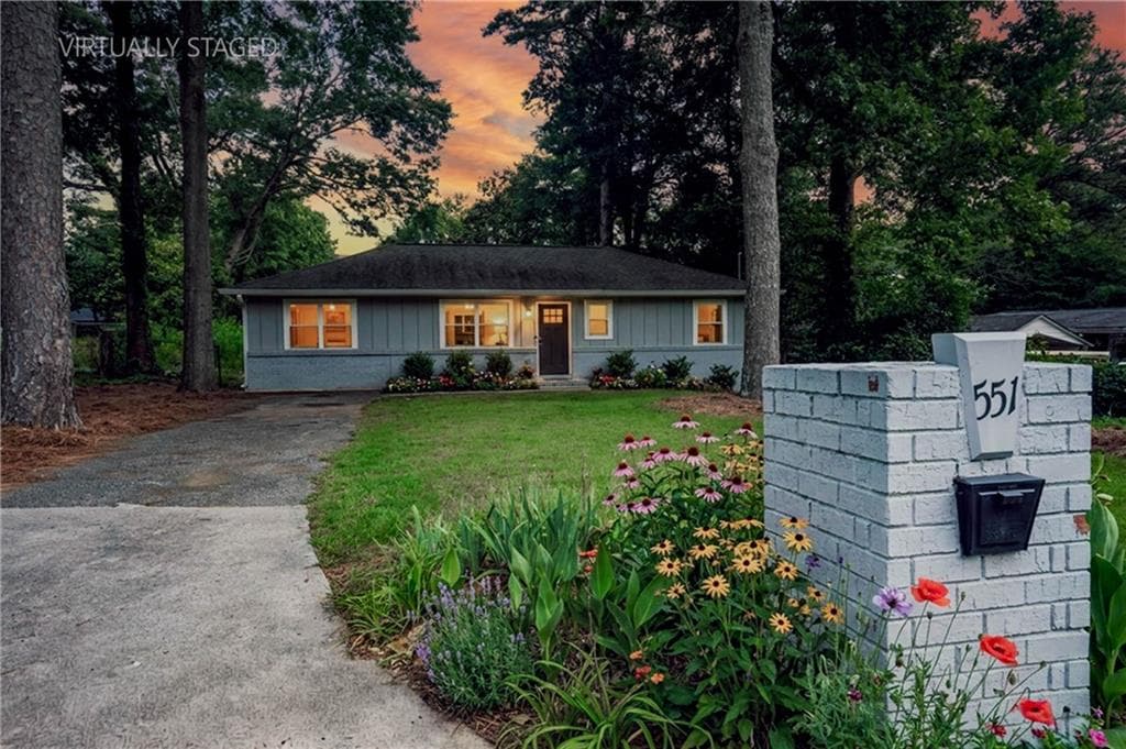3 bedroom, 2 bathroom, 1,152 sq ft single family residence for sale at 551 Floyd Drive, Smyrna, GA 30082 — photo 2
