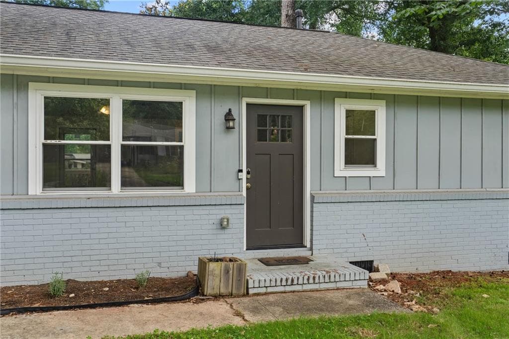 3 bedroom, 2 bathroom, 1,152 sq ft single family residence for sale at 551 Floyd Drive, Smyrna, GA 30082 — photo 4