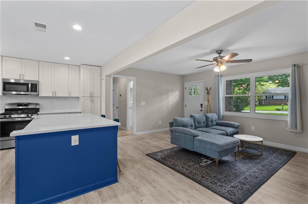 3 bedroom, 2 bathroom, 1,152 sq ft single family residence for sale at 551 Floyd Drive, Smyrna, GA 30082 — photo 8