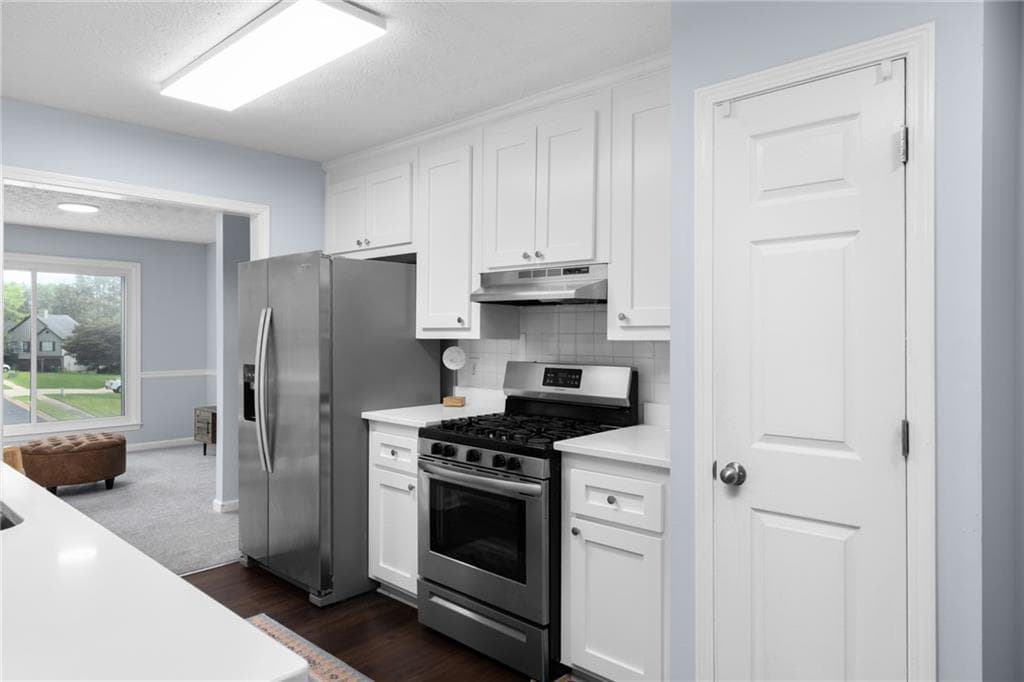 4 bedroom, 3 bathroom, 2,320 sq ft single family residence for sale at 106 Hearthstone Drive, Woodstock, GA 30189 — photo 9