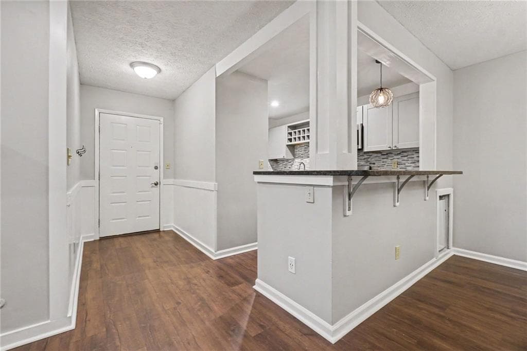 2 bedroom, 1 bathroom, 1,126 sq ft condominium under contract at 616 Wynnes Ridge Circle, Marietta, GA 30067 — photo 7