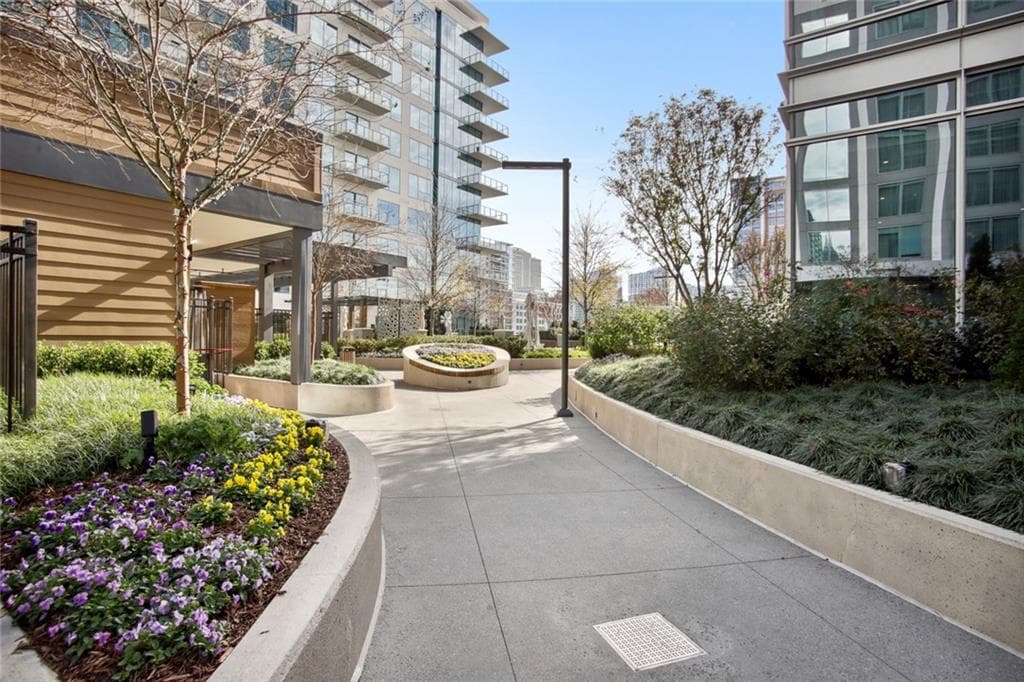 1 bedroom, 2 bathroom, 936 sq ft condominium for rent at 40 12th Street 802, Atlanta, GA 30309 for $4,100 a month — photo 3