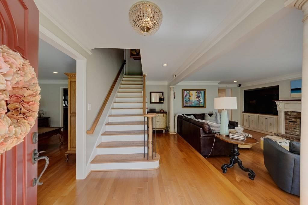 5 bedroom, 4 bathroom, 3,044 sq ft single family residence for sale at 4002 Edgewood Court, Marietta, GA 30068 — photo 4