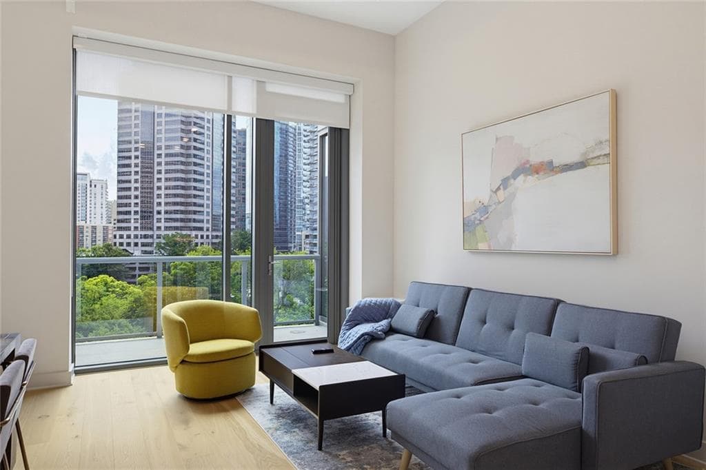 1 bedroom, 2 bathroom, 936 sq ft condominium for rent at 40 12th Street 802, Atlanta, GA 30309 for $4,100 a month — photo 8