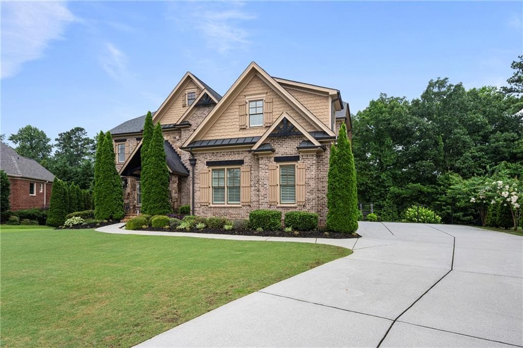 6 bedroom, 6 bathroom, 6,200 sq ft single family residence for sale at 2220 Cambridge Hill Court, Dacula, GA 30019 — photo 3