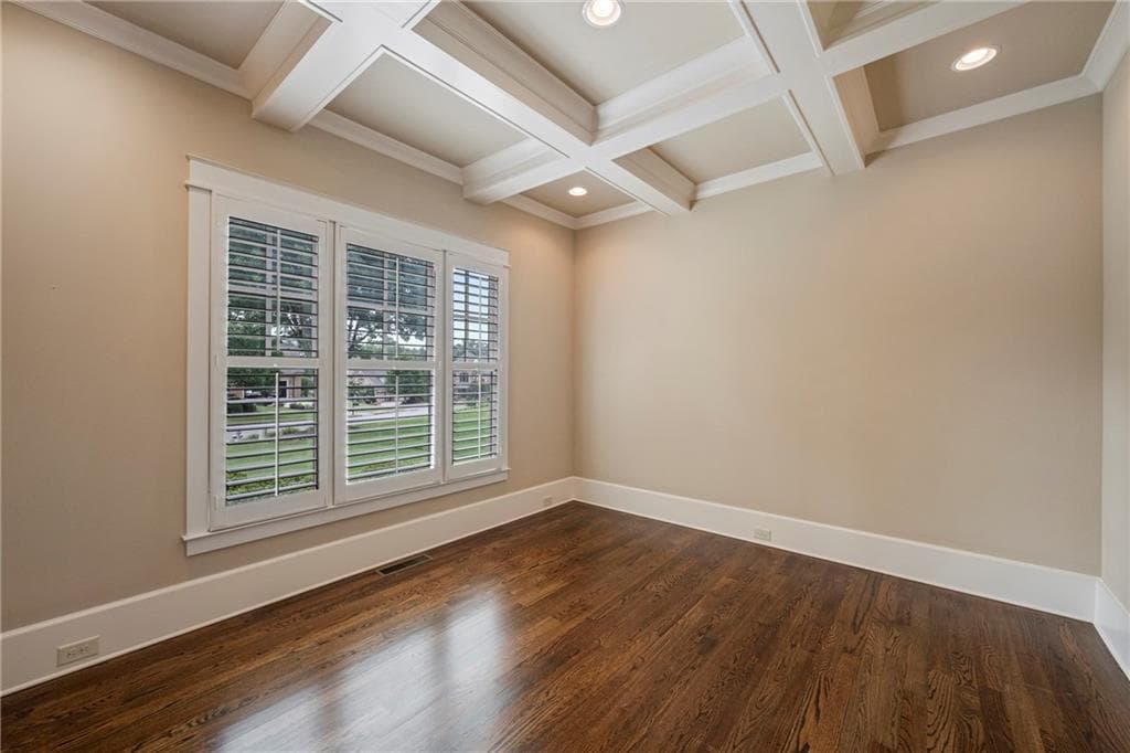 6 bedroom, 6 bathroom, 6,200 sq ft single family residence for sale at 2220 Cambridge Hill Court, Dacula, GA 30019 — photo 10