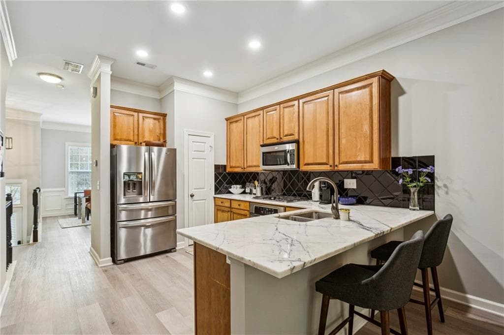 3 bedroom, 4 bathroom, 2,283 sq ft townhouse for sale at 1972 Cobblestone Circle, Atlanta, GA 30319 — photo 3