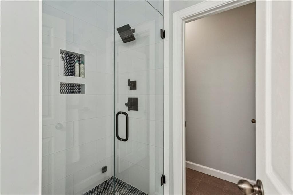 3 bedroom, 4 bathroom, 2,283 sq ft townhouse for sale at 1972 Cobblestone Circle, Atlanta, GA 30319 — photo 6