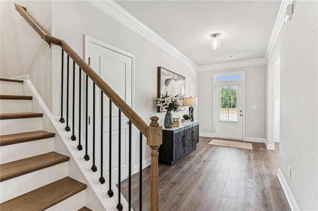4 bedroom, 3 bathroom, 3,094 sq ft single family residence for sale at 5557 Keswick Drive, Flowery Branch, GA 30542 — photo 3