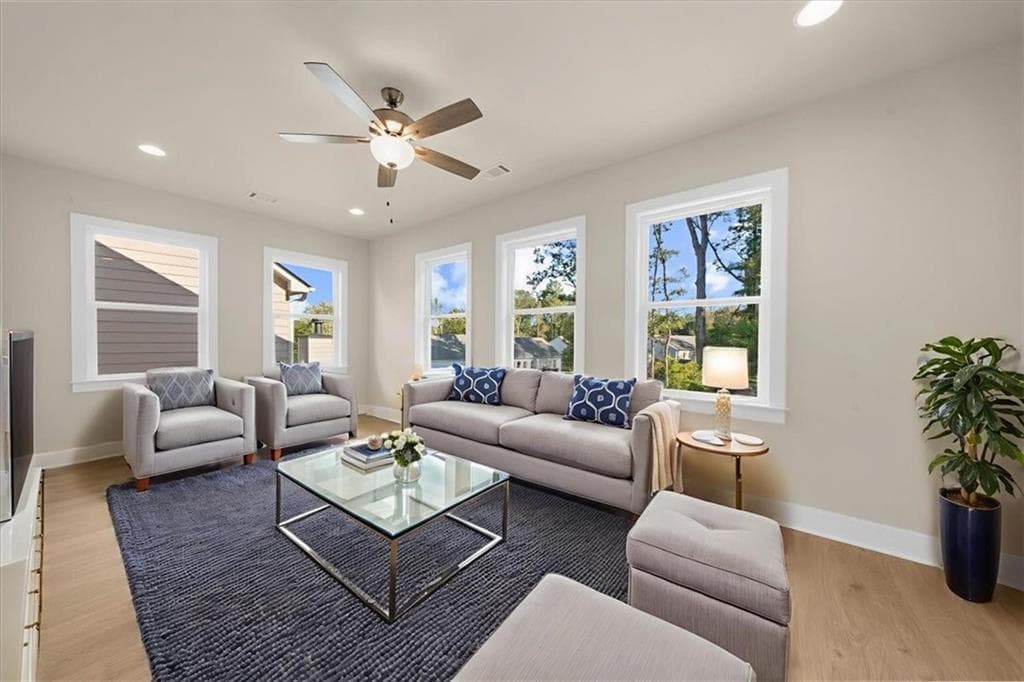 4 bedroom, 3 bathroom, 2,622 sq ft single family residence for sale at 5582 Overview Drive, Flowery Branch, GA 30542 — photo 7