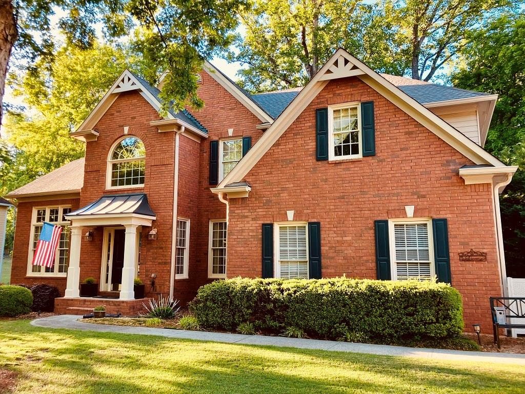 5 bedroom, 4 bathroom, 3,685 sq ft single family residence for sale at 540 Sheringham Lane, Alpharetta, GA 30005