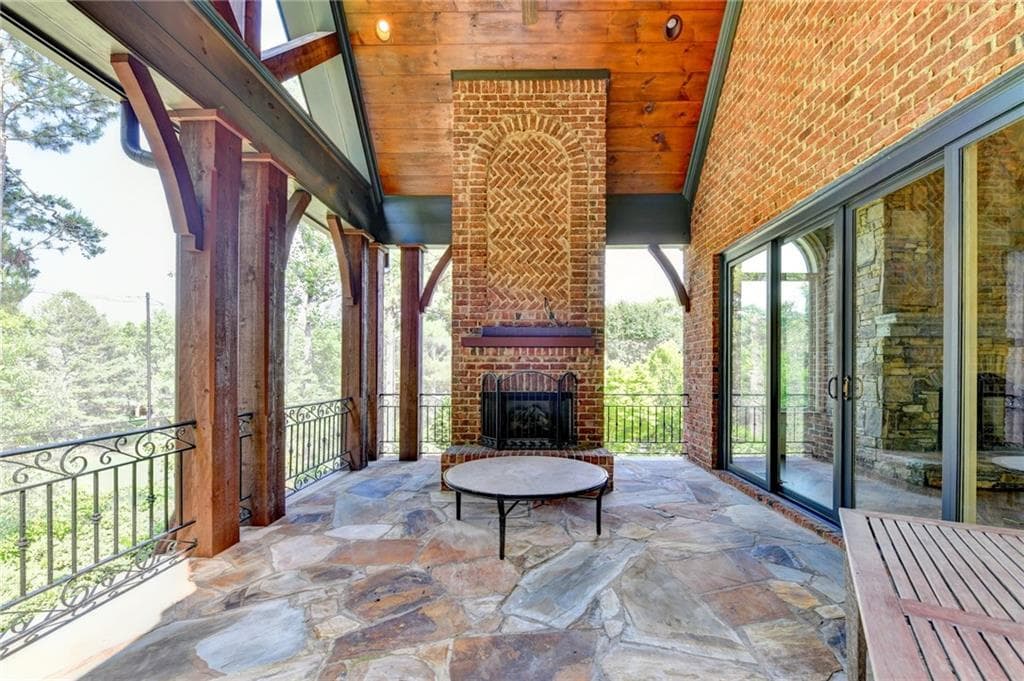7 bedroom, 9 bathroom, 9,330 sq ft single family residence under contract at 8130 FORMBY Court, Duluth, GA 30097 — photo 6