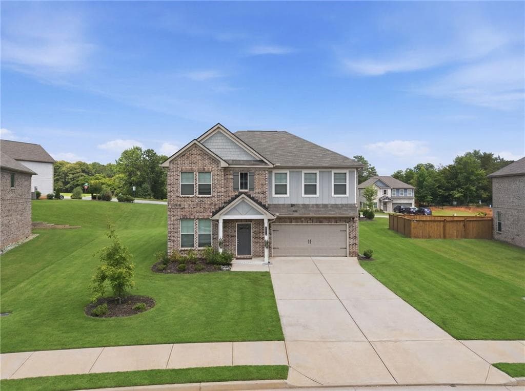 4 bedroom, 3 bathroom, 2,726 sq ft single family residence under contract at 417 Sawmill Trace, Hampton, GA 30228 — photo 2