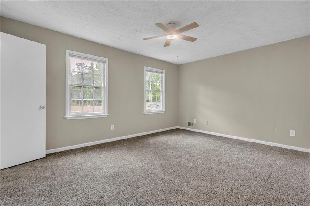 3 bedroom, 3 bathroom, 1,756 sq ft single family residence for sale at 8673 Plumtree Drive, Riverdale, GA 30274 — photo 3