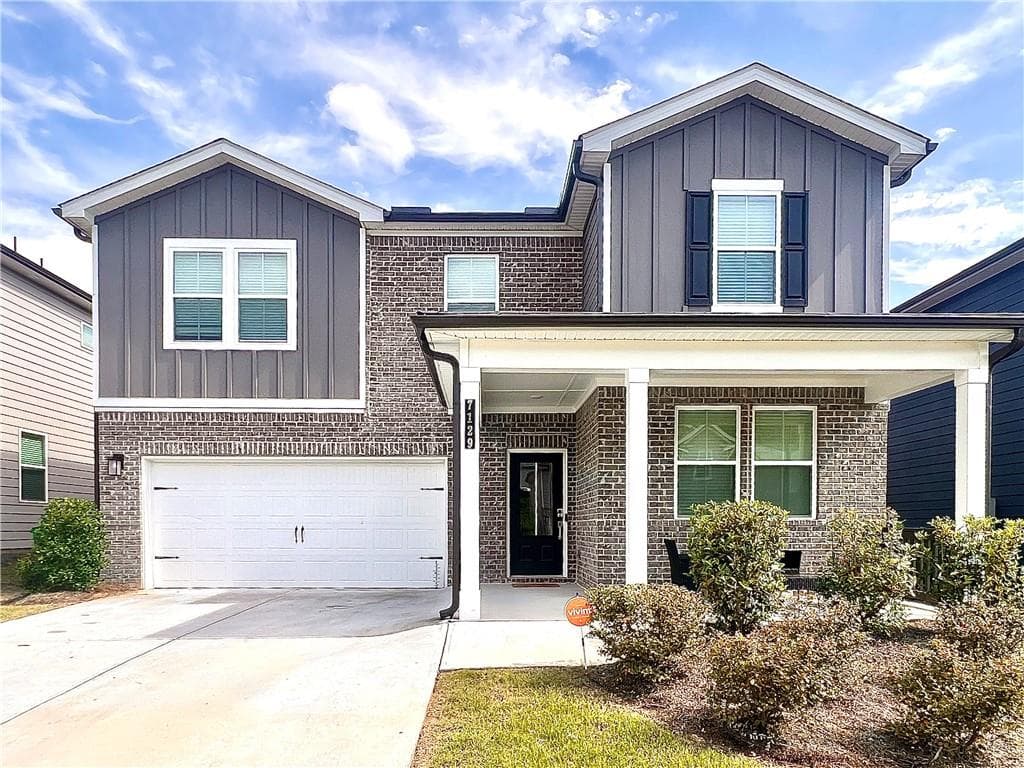5 bedroom, 3 bathroom, 2,774 sq ft single family residence for sale at 7129 Timberland Trail, Lithonia, GA 30058 — photo 2