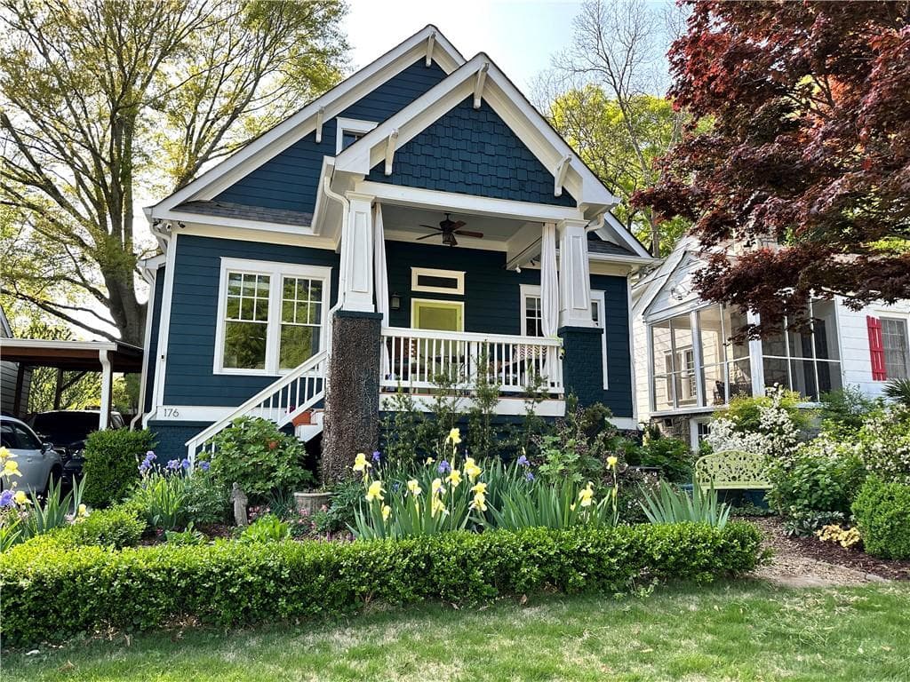 3 bedroom, 3 bathroom, 2,660 sq ft single family residence sold at 176 Sisson Avenue, Atlanta, GA 30317