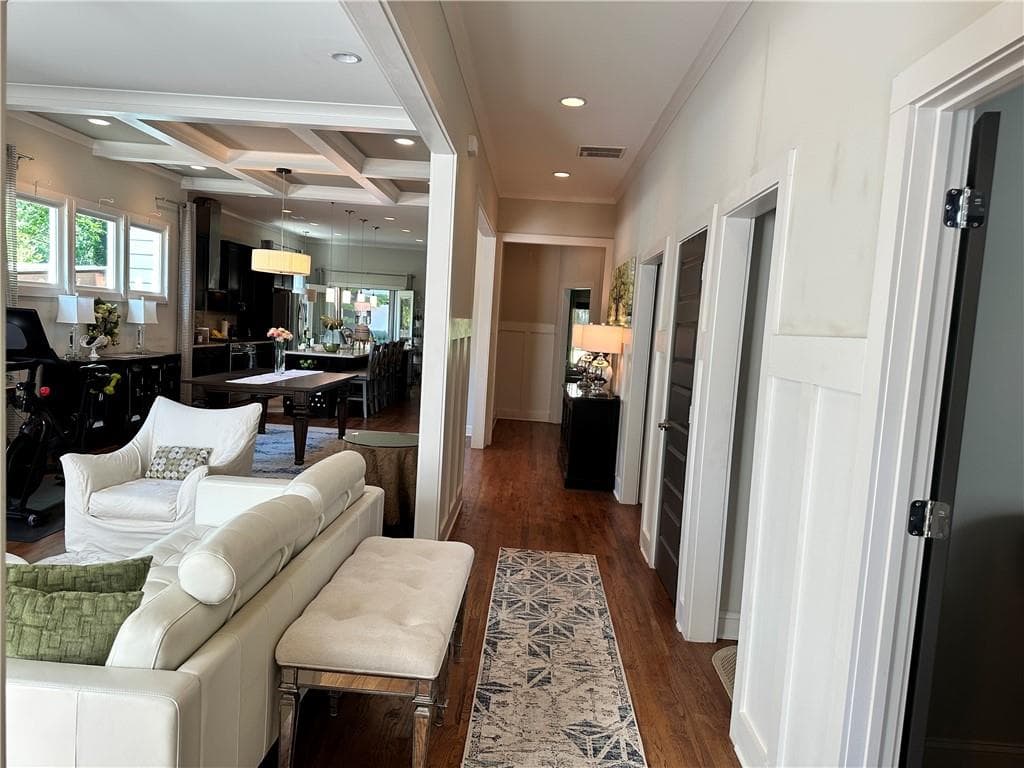 3 bedroom, 3 bathroom, 2,660 sq ft single family residence under contract at 176 Sisson Avenue, Atlanta, GA 30317 — photo 7
