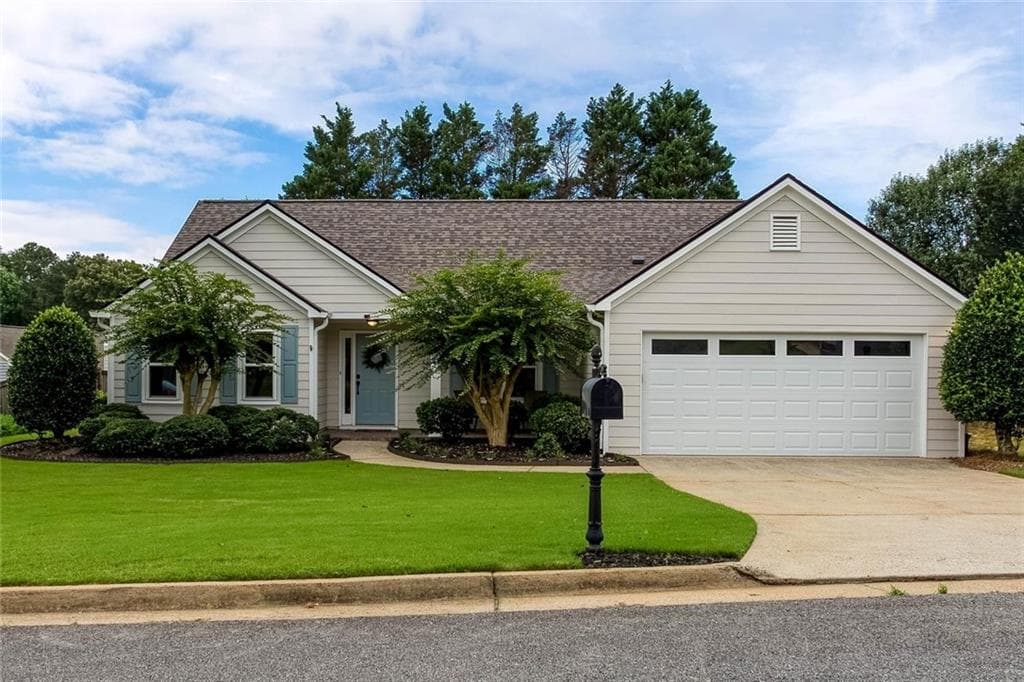 3 bedroom, 2 bathroom, 1,648 sq ft single family residence sold at 3955 Pocono Way, Marietta, GA 30064
