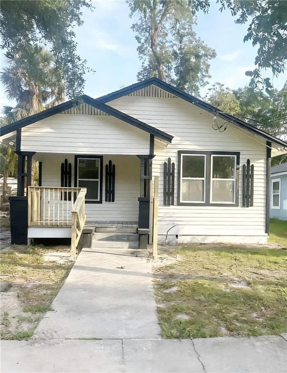 3 bedroom, 2 bathroom, 1,176 sq ft single family residence under contract at 1224 Kennard, Jacksonville, FL 32208