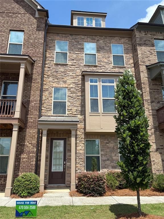 4 bedroom, 4 bathroom, 2,338 sq ft townhouse for rent at 3758 Duke Center Way, Peachtree Corners, GA 30092 for $4,000 a month — photo 2
