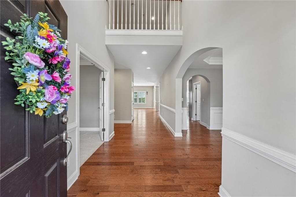 5 bedroom, 5 bathroom, 5,858 sq ft single family residence under contract at 4335 Darian Court, Cumming, GA 30041 — photo 2