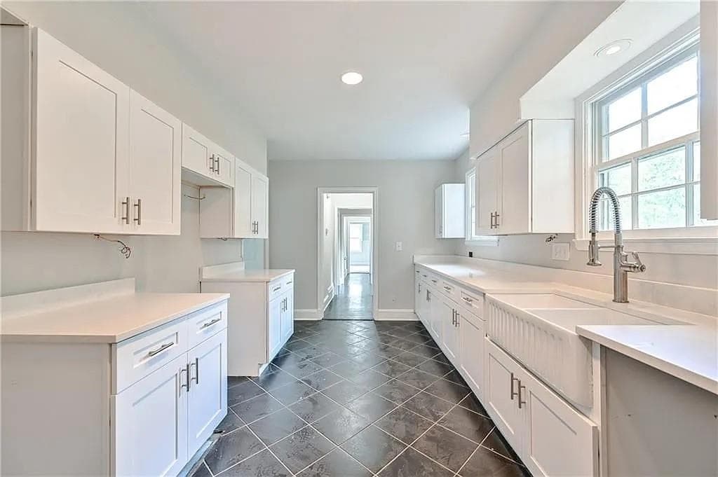3 bedroom, 2 bathroom, 1,652 sq ft single family residence for rent at 410 Collier Road, Atlanta, GA 30309 for $4,500 a month — photo 3
