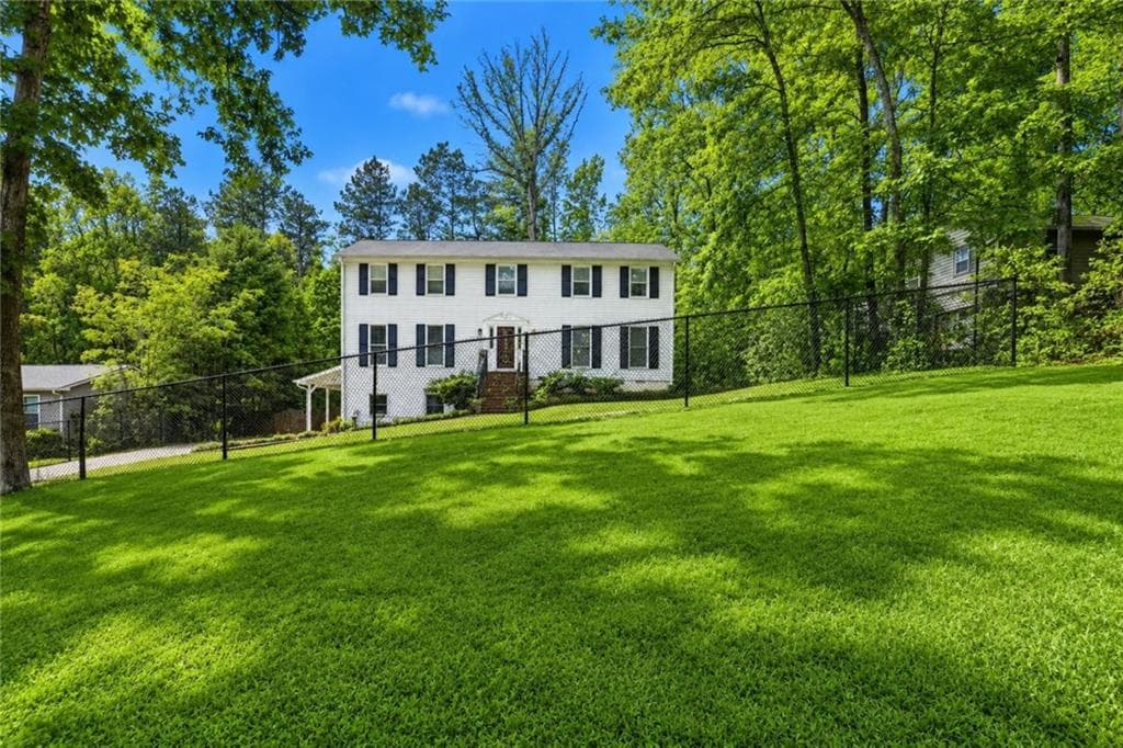 4 bedroom, 4 bathroom, 3,766 sq ft single family residence for sale at 305 Saint Patrick Drive, Mableton, GA 30126 — photo 3