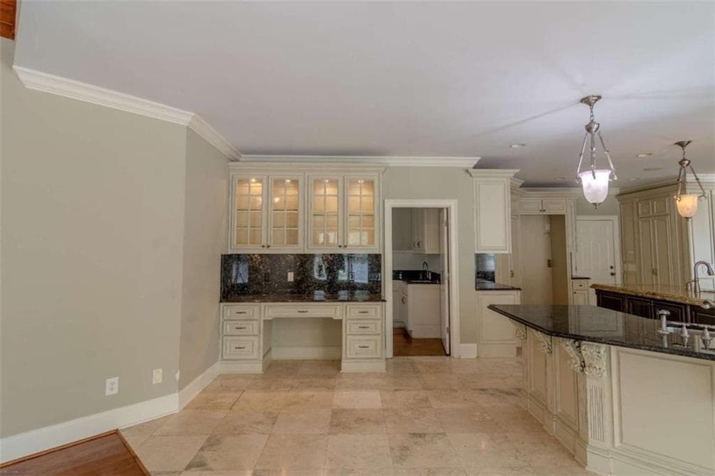 5 bedroom, 6 bathroom, 8,430 sq ft single family residence for sale at 818 Natchez Valley Trace, Grayson, GA 30017 — photo 6