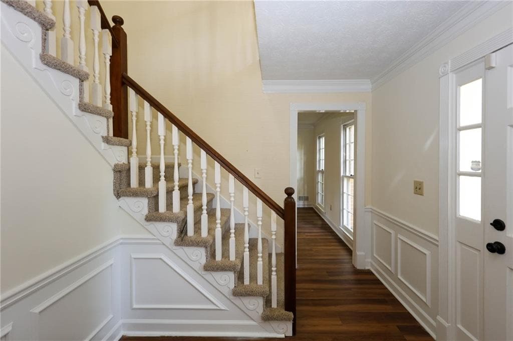 5 bedroom, 3 bathroom, 3,498 sq ft single family residence for sale at 4128 Mayflower Court, Lilburn, GA 30047 — photo 5