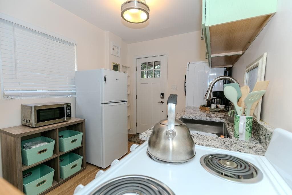 2 bedroom, 1 bathroom, 572 sq ft duplex for rent at 150 South Avenue 1, Atlanta, GA 30315 for $2,350 a month — photo 10