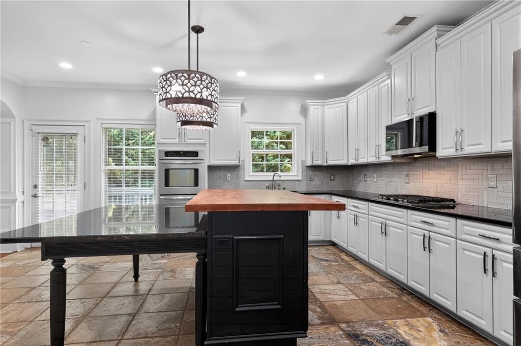 5 bedroom, 5 bathroom, 5,164 sq ft single family residence for rent at 5428 Spelman Drive, South Fulton, GA 30331 for $5,040 a month — photo 7