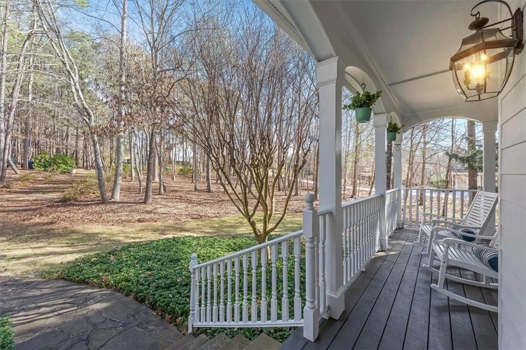 6 bedroom, 5 bathroom, 5,230 sq ft single family residence for sale at 103 Smith Forest Lane, Alpharetta, GA 30004 — photo 6