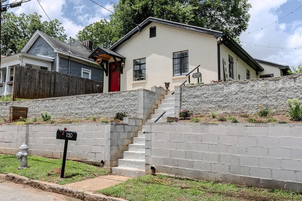 2 bedroom, 1 bathroom, 572 sq ft duplex for rent at 150 South Avenue 1, Atlanta, GA 30315 for $2,350 a month — photo 2