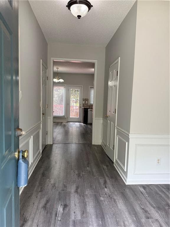 4 bedroom, 3 bathroom, 2,378 sq ft single family residence for rent at 175 Sessingham Lane, Alpharetta, GA 30005 for $2,650 a month — photo 2