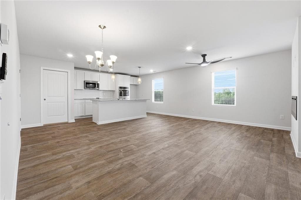 4 bedroom, 4 bathroom, 2,345 sq ft single family residence under contract at 717 Lipizzan Trace, Hogansville, GA 30230 — photo 3