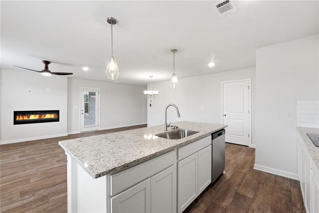 4 bedroom, 4 bathroom, 2,345 sq ft single family residence under contract at 717 Lipizzan Trace, Hogansville, GA 30230 — photo 7