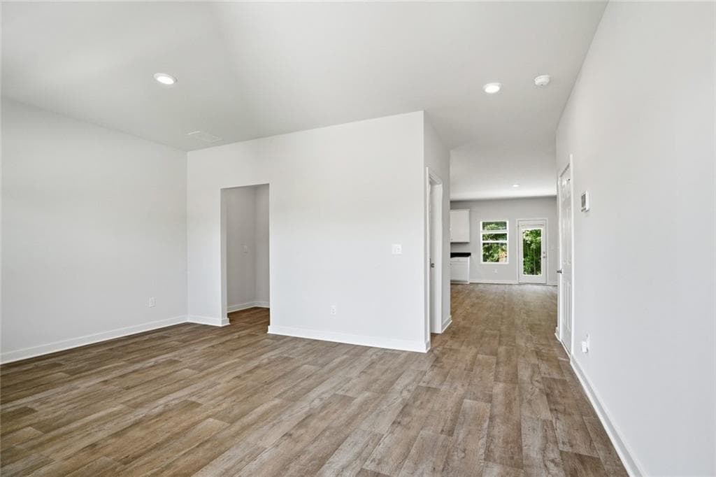 4 bedroom, 3 bathroom, 2,700 sq ft single family residence under contract at 344 Jarrett Streets, Fairburn, GA 30213 — photo 2