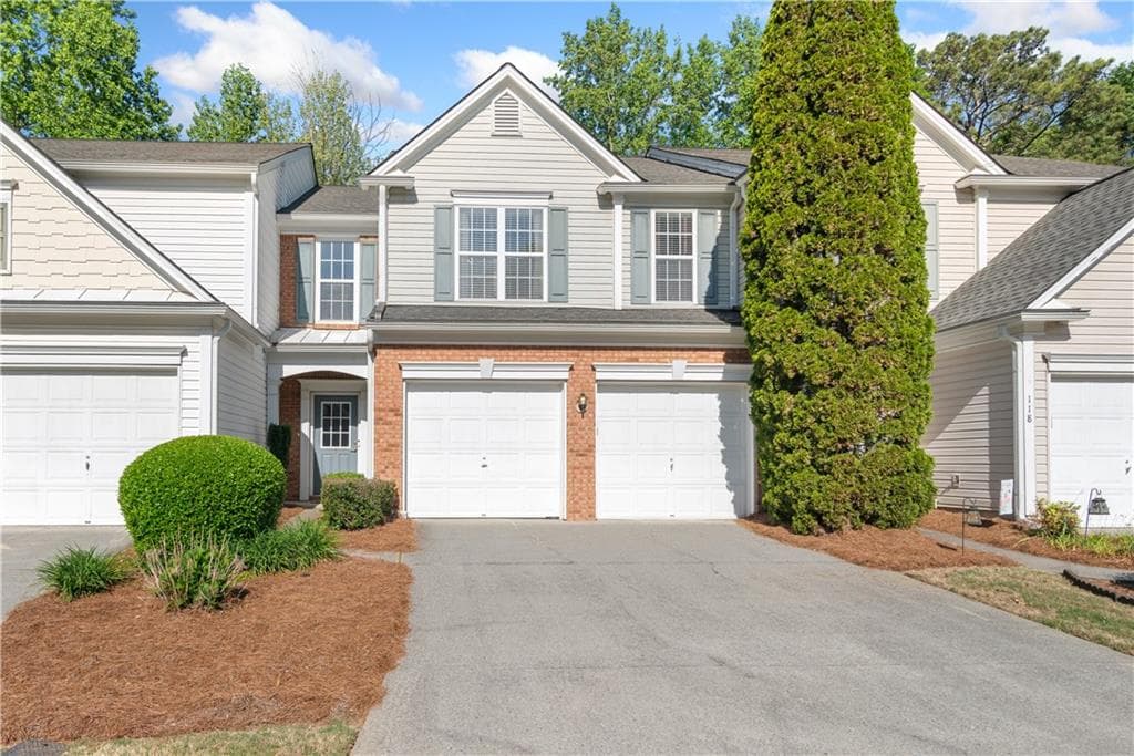 3 bedroom, 3 bathroom, 1,554 sq ft townhouse under contract at 120 Regent Place, Woodstock, GA 30188