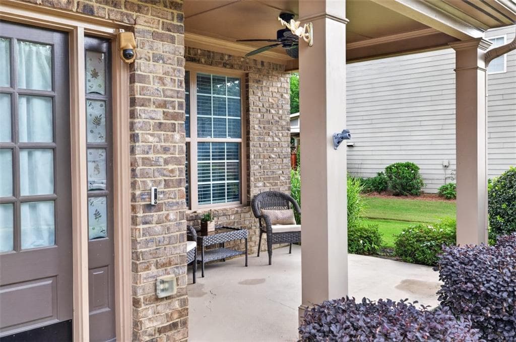 5 bedroom, 3 bathroom, 3,084 sq ft single family residence for sale at 6630 Grand Magnolia Drive, Sugar Hill, GA 30518 — photo 6