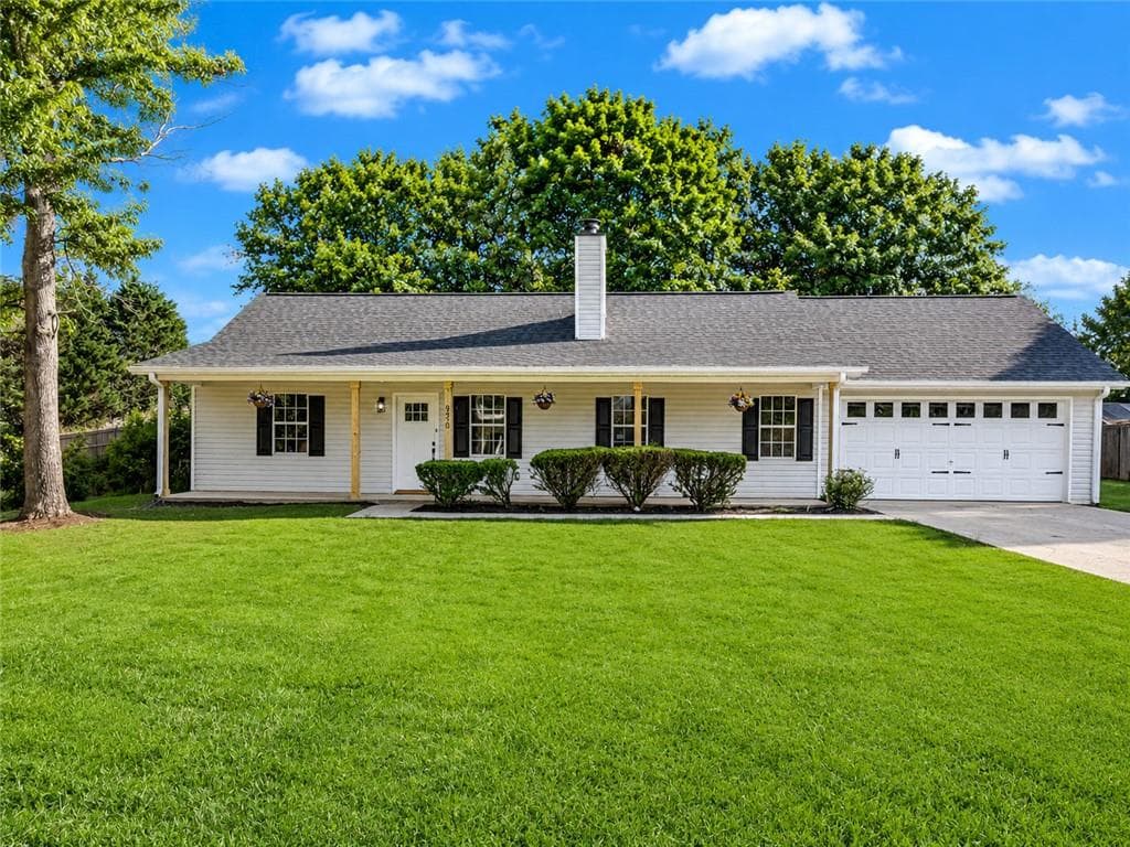 3 bedroom, 2 bathroom, 1,378 sq ft single family residence sold at 930 Century Oak Drive, Winder, GA 30680