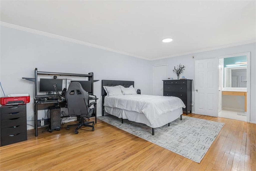 1 bedroom, 1 bathroom, 540 sq ft condominium for sale at 1150 Collier Road 25D, Atlanta, GA 30318 — photo 4