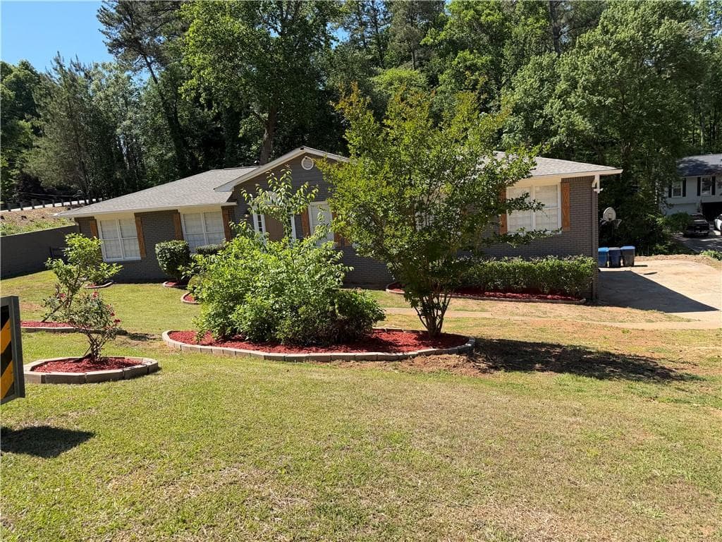 5 bedroom, 3 bathroom, 3,856 sq ft single family residence for rent at 3336 Camelot Drive, Marietta, GA 30062 for $5,500 a month — photo 10