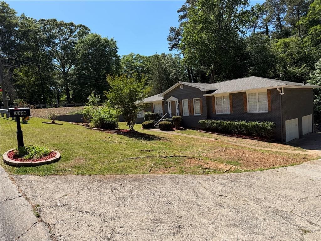 5 bedroom, 3 bathroom, 3,856 sq ft single family residence for rent at 3336 Camelot Drive, Marietta, GA 30062 for $5,500 a month — photo 9