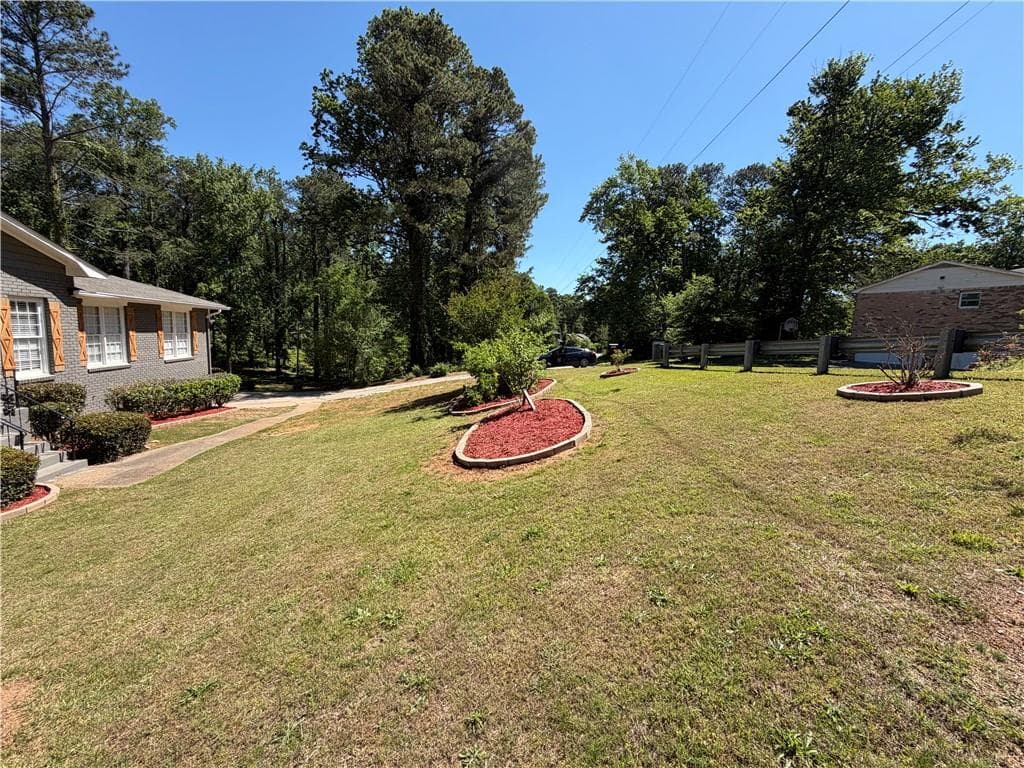 5 bedroom, 3 bathroom, 3,856 sq ft single family residence for rent at 3336 Camelot Drive, Marietta, GA 30062 for $5,500 a month — photo 6