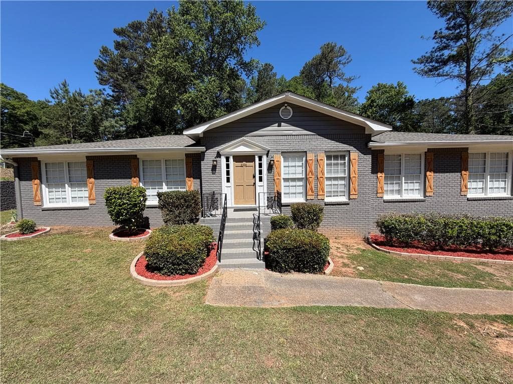 5 bedroom, 3 bathroom, 3,856 sq ft single family residence for rent at 3336 Camelot Drive, Marietta, GA 30062 for $5,500 a month