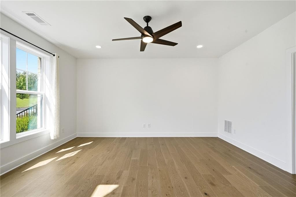 3 bedroom, 5 bathroom, 3,553 sq ft townhouse for rent at 2042 Juliette Avenue, Alpharetta, GA 30009 for $5,650 a month — photo 10
