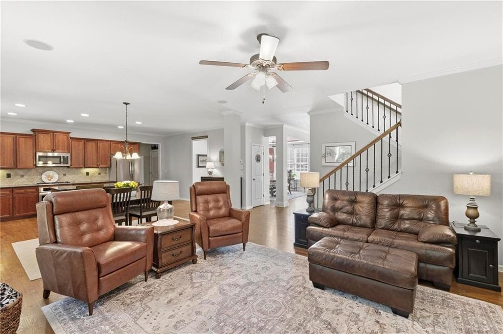 5 bedroom, 5 bathroom, 4,292 sq ft single family residence under contract at 4965 Maristone Landing Way, Cumming, GA 30040 — photo 6