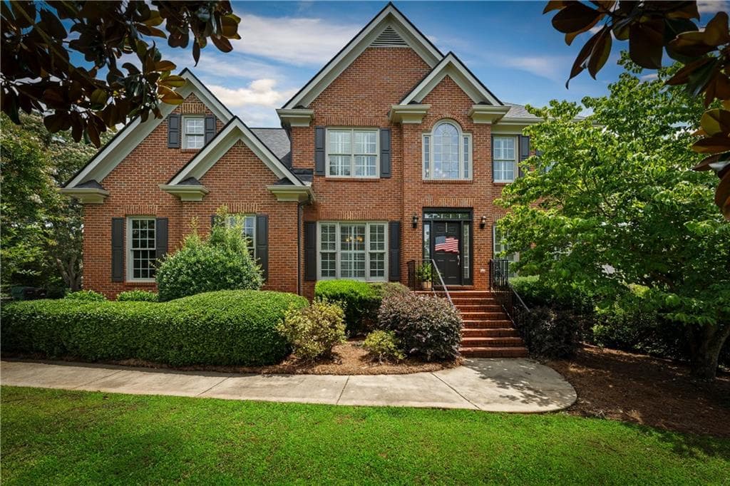 4 bedroom, 4 bathroom, 2,503 sq ft single family residence for sale at 8 Limerick Court, Cartersville, GA 30120